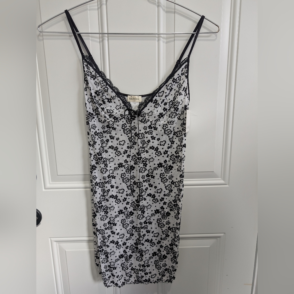 Arianne Monochrome Floral Chemise